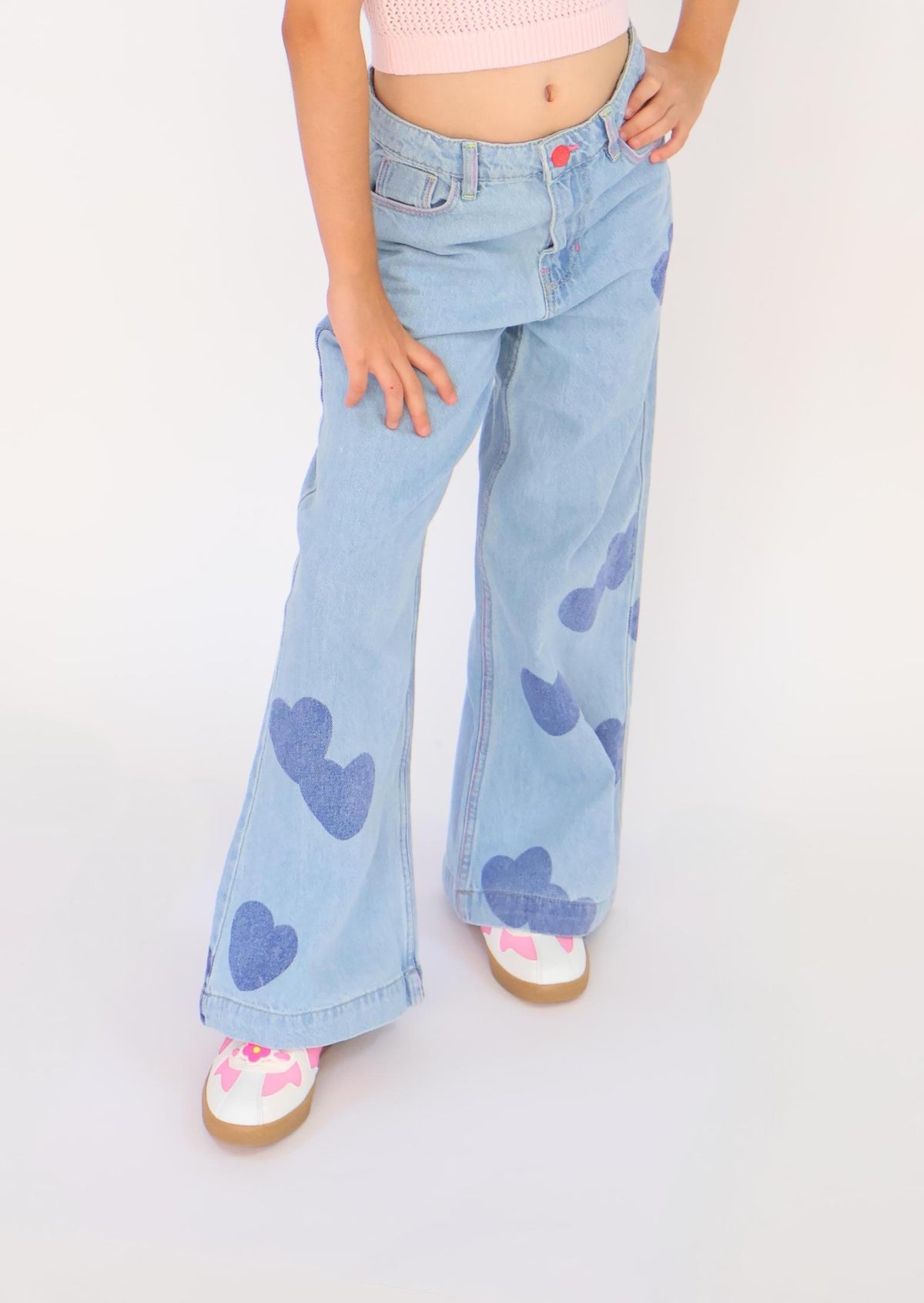 Pantalón Billieblush de mezclilla con corazon