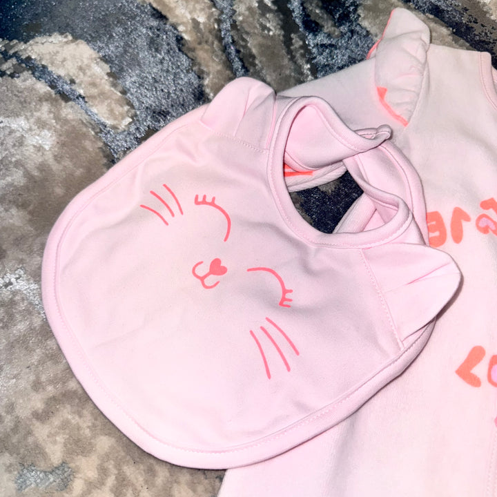 Mameluco para Bebé Billie Blush Rosa con Babero a Juego