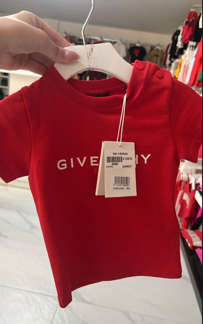 GIVENCHY – Playera Roja con Logo