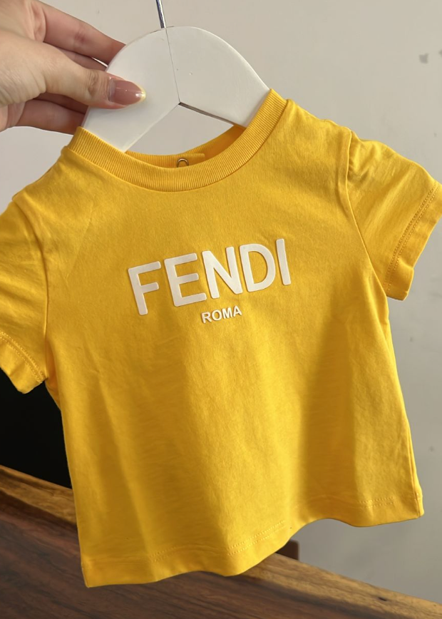 Fendi Kids Playera Amarilla Logo Roma