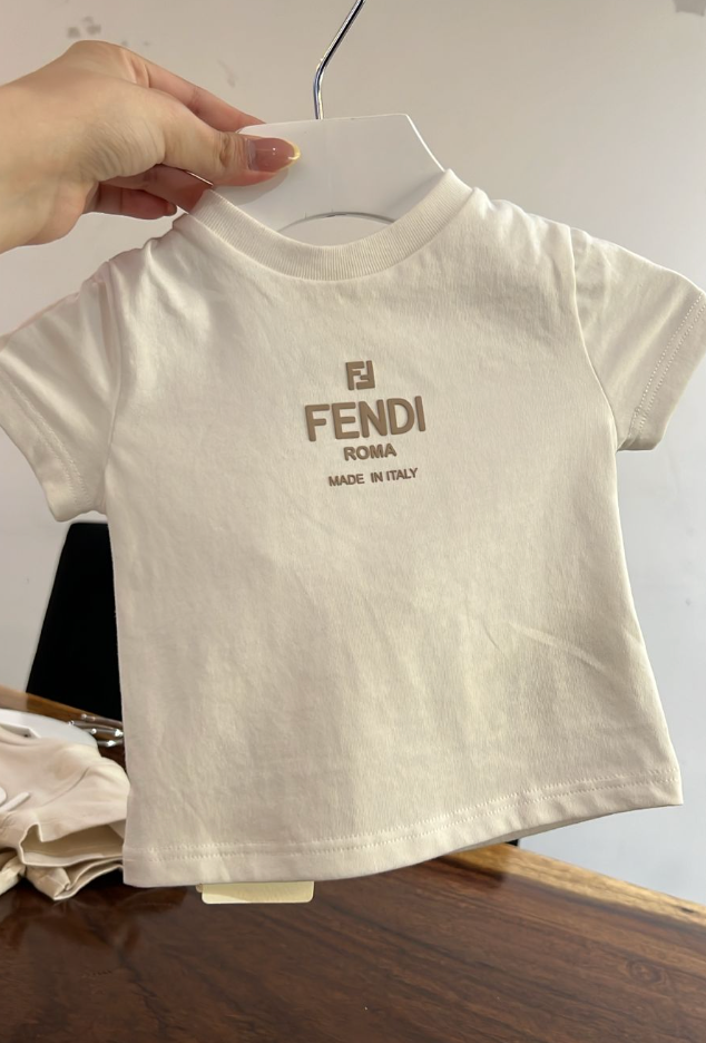 Fendi Kids Playera Beige Logo Roma Made in Italy