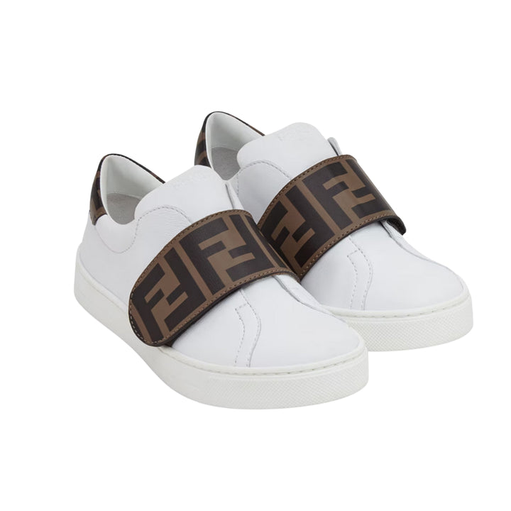 Fendi sneakers blancas con correa ancha con logo FF en marrón