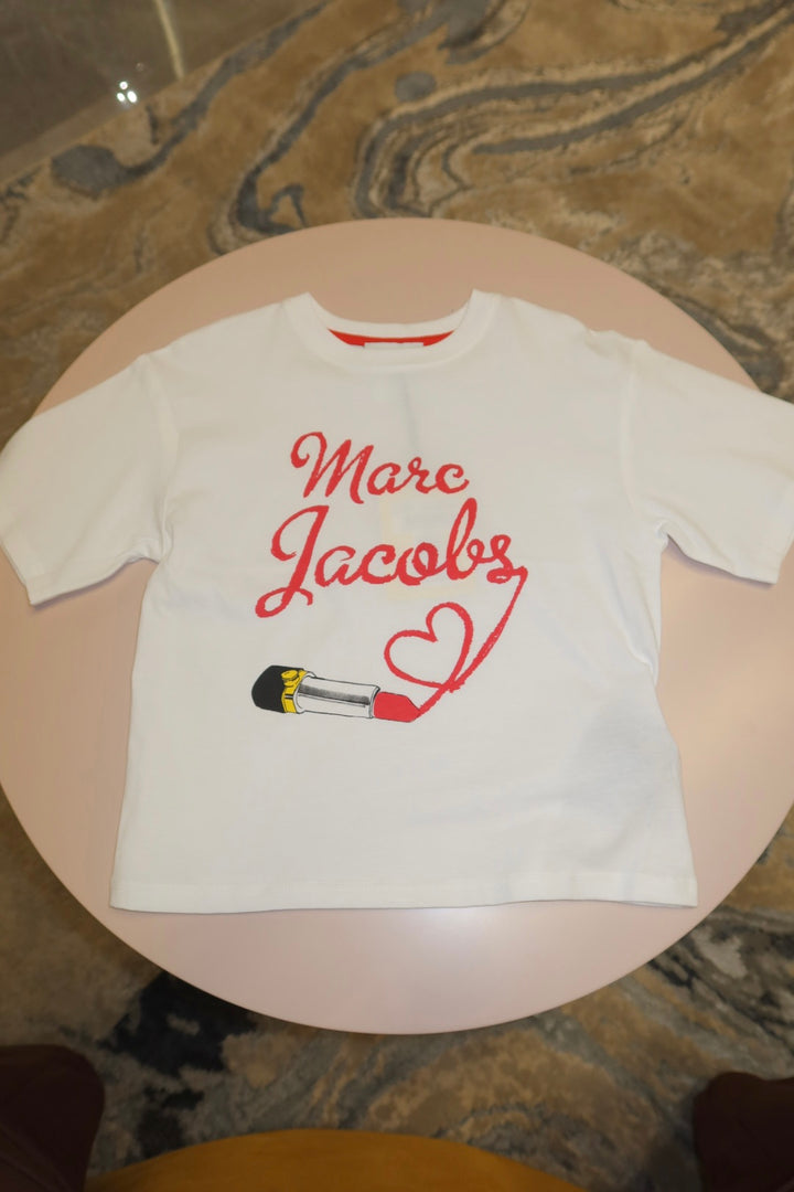 Marc Jacobs Camiseta Blanca Niña con Logo en color rojo