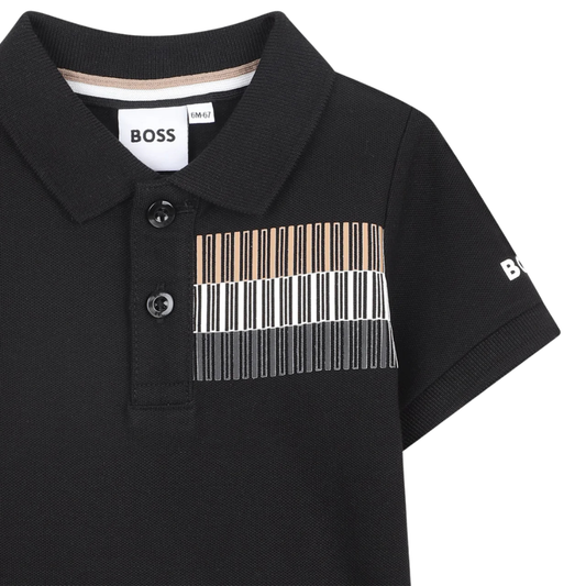 Playera Polo BOSS Infantil Negra con Estampado Gráfico