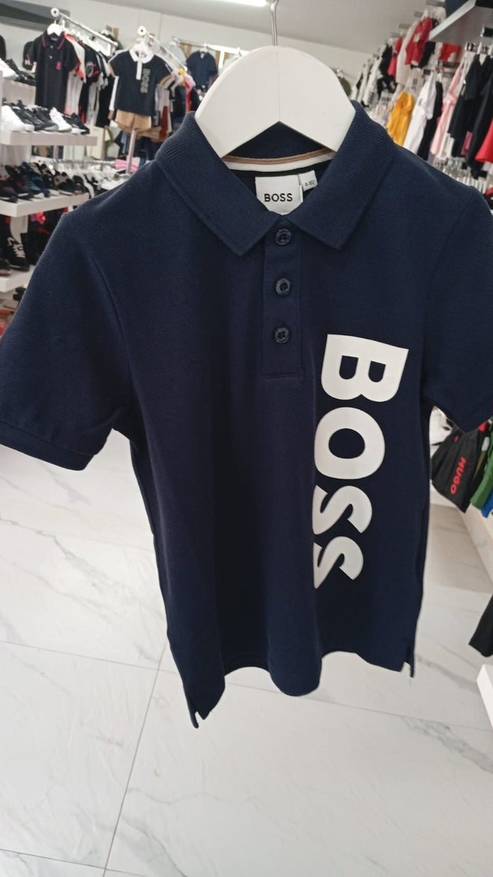 Playera Polo BOSS Infantil Azul Marino con Logo Oversize