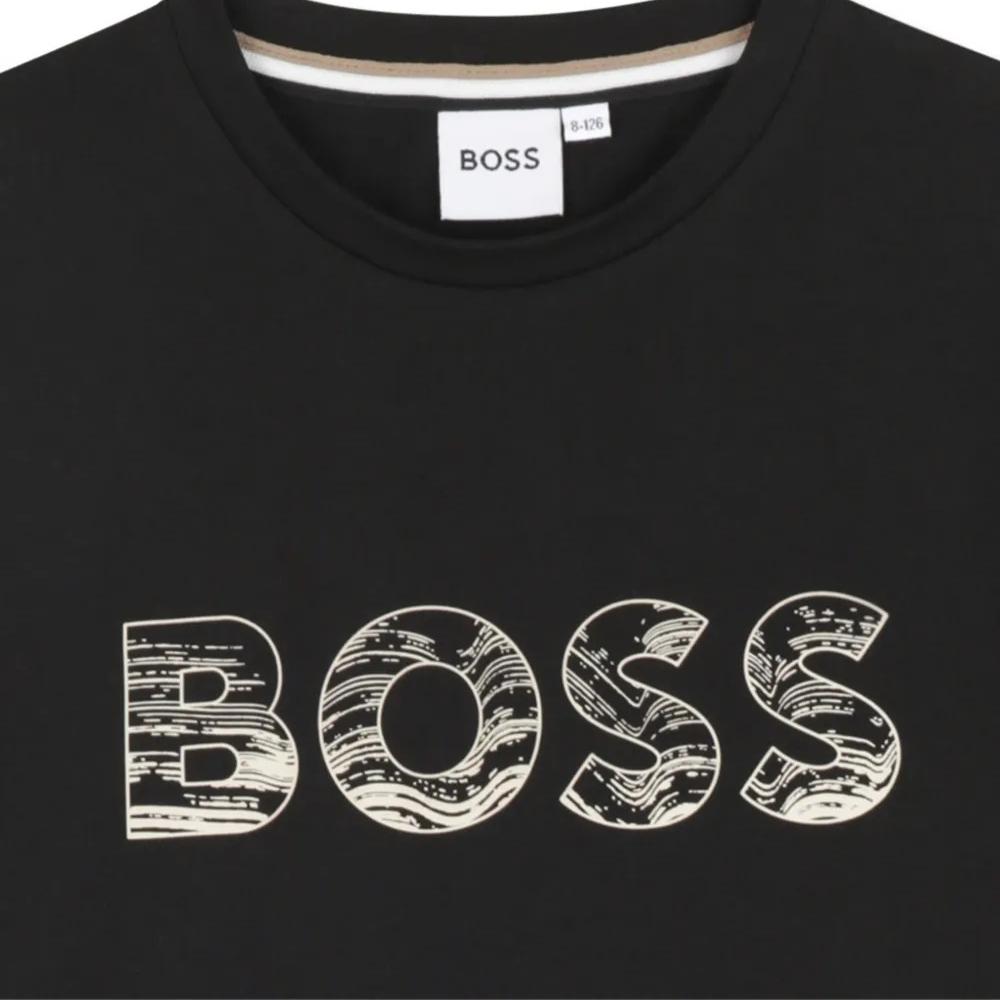 Playera BOSS Kids  Negra con Logotipo Frontal