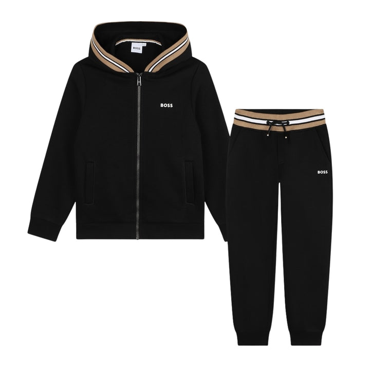 Conjunto Deportivo Negro para Niño BOSS con Detalles en Beige y Blanco